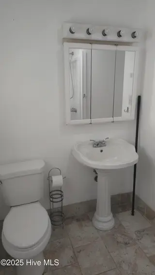 417 Decatur Road, Jacksonville, NC 28540 – photo 8: Bathroom 1