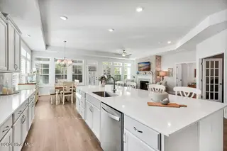 142 Rice Marsh Way, Wilmington, NC 28412 — 3-bedroom home in Bella Port, Wilmington, NC, photo 16 of 62: 142 RICE MARSH WAY - CHEF STYLE KITCHEN