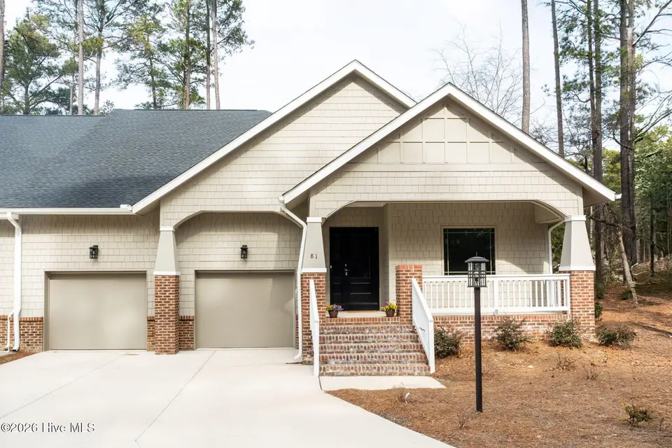 81 Lamplighter Village Drive, Pinehurst, NC 28374 – photo 1 of 27: 1-web-or-mls-81lamplighter-10
