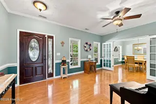117 Woodridge Drive, Morehead City, NC 28557 – photo 6: 26-web-or-mls-117 Woodridge 027