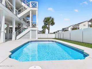 350 E Fourth Street, Ocean Isle Beach, NC 28469 – photo 4: Kahunaphoto.com-15