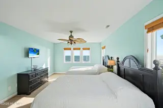 887 Ocean Boulevard W, Holden Beach, NC 28462 – photo 20: 19
