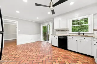 116 Oxford Road, Greenville, NC 27858 – photo 12: Kitchen