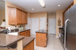 602 Taberna Circle, New Bern, NC 28562 – photo 13: 602 Taberna Circle-11
