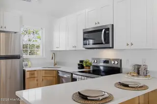 3919 Merestone Drive, Wilmington, NC 28412 – photo 8: 06-IMG_2656