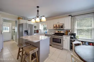 6370 N Boyd Road, Pinetown, NC 27865 – photo 9: Kitchen island