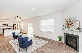 1226 Middlecrest Drive, Rocky Mount, NC 27804 – photo 13: 13-Living Room