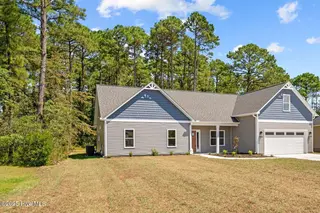 1230 Petite Terre Court, New Bern, NC 28560 – photo 2: 2B-web-or-mls-DSC_4171