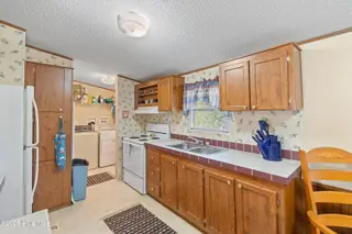 2426 Red Snapper Street SW, Supply, NC 28462 — 3-bedroom manufactured home, Supply, NC, photo 10 of 25: 2426RedSnapperStSW - 14