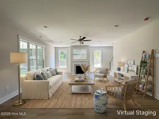 104 Live Oak Circle, Lake Waccamaw, NC 28450 – photo 12: LIVING