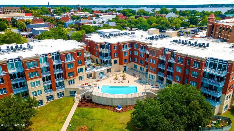 306 Sky Sail Boulevard 306, New Bern, NC 28560 – photo 1 of 32: IMG_1091