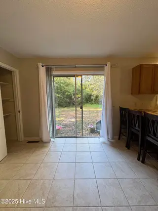 1859 N Kerr Avenue, Wilmington, NC 28405 – photo 5: Dining