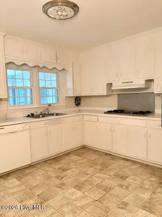 1707 Carey Road, Kinston, NC 28501 – photo 7: IMG_2976