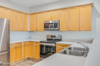5118 Elton Drive SE, Southport, NC 28461 — 3-bedroom townhome in South Harbour Village, Southport, NC, photo 17 of 62: 5118 Elton-15