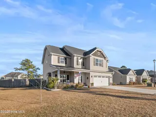 129 Oyster Landing Drive, Sneads Ferry, NC 28460 – photo 2: 4