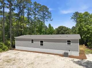 317 N Red Maple Court, Swansboro, NC 28584 – photo 8: 7-web-or-mls-317 N Red Maple Ct 007
