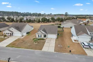 2086 Castlebridge Court NW, Calabash, NC 28467 — 3-bedroom home in Spring Mill, Calabash, NC, photo 4 of 59: 2086 castlebridge ct nw - 02