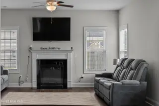 204 Moonstone Court, Jacksonville, NC 28546 – photo 8: 08