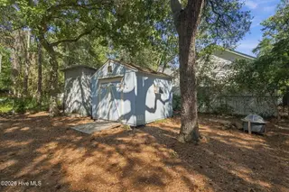 114 NW 23rd Street, Oak Island, NC 28465 — 2-bedroom home in Pinners Point, Oak Island, NC, photo 23 of 32: 25-web-or-mls-DSC09396