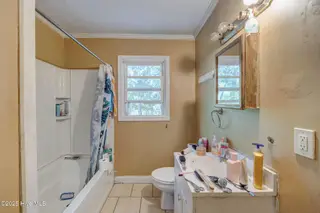 2128 Yaupon Drive, Wilmington, NC 28401 — 3-bedroom home in Greenfield Lake Estates, Wilmington, NC, photo 16 of 22: 2128YauponDrive-12