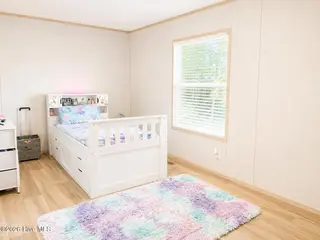 2084 Spring Garden Road, New Bern, NC 28562 — 5-bedroom manufactured home in Spring Garden, New Bern, NC, photo 15 of 19: Bedroom 4
