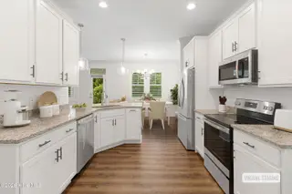 140 Freedom Park Road, Beaufort, NC 28516 – photo 4: Dining & Kitchen Area