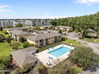 3624 Saint Johns Court B, Wilmington, NC 28403 — 2-bedroom condo in Park Place, Wilmington, NC, photo 2 of 59: 12-web-or-mls-DJI_20250909090732_0550_D