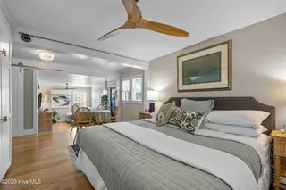 217 Turner Street, Beaufort, NC 28516 – photo 22: Owner suite