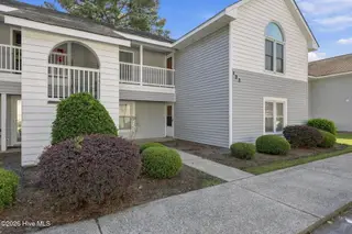 122 W Victoria Court C, Greenville, NC 27834 — 2-bedroom condo in Willoughby Park, Greenville, NC, photo 2 of 13: 2-web-or-mls-BLS_0137