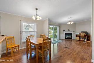 1109 Nautical Lane SW, Calabash, NC 28467 — 4-bedroom manufactured home in Village At Calabash, Calabash, NC, photo 13 of 34: Dining