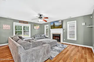 401 Savannah Drive, Jacksonville, NC 28546 – photo 6: 06
