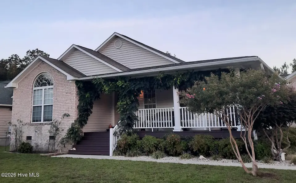 227 E Ivybridge Drive, Hubert, NC 28539 – photo 1 of 18