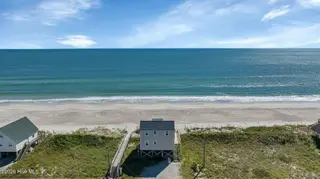 194 Topsail Road, North Topsail Beach, NC 28460 – photo 5: 52089eb8-2615-4cf2-b302-0b69beec0aeb