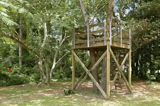 131 Silver Creek Drive, Swansboro, NC 28584 – photo 23: 27-web-or-mls-1S3A2646