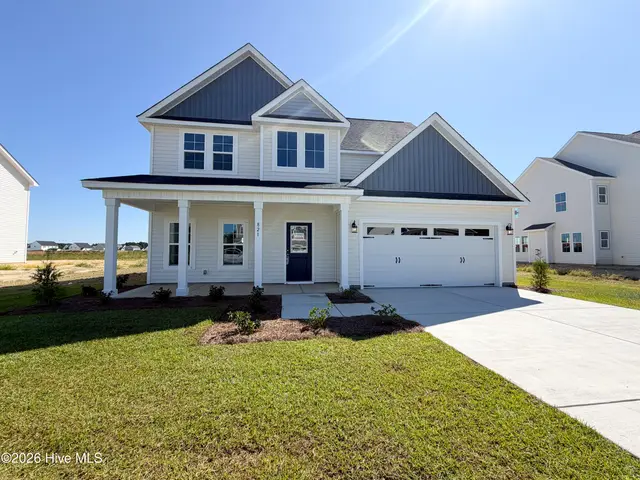 821 Tupelo Tree Drive, Hubert, NC 28539