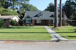 227 E College Street, Whiteville, NC 28472 – photo 2: IMG_3386