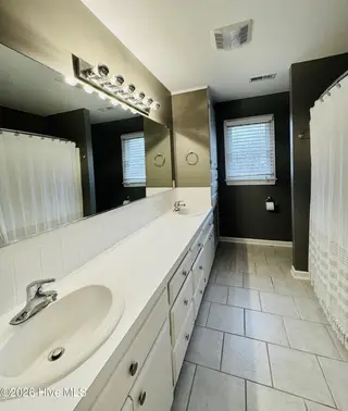 205 Starboard Court, Elizabeth City, NC 27909 – photo 22: Hall Bath