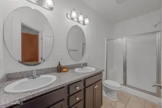 322 Station House Road, New Bern, NC 28562 – photo 21: Master Bathroom