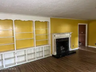 112 Springwood Drive, Goldsboro, NC 27530 – photo 6: Living Room