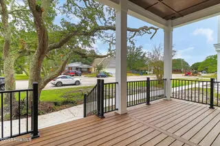 805 Mulberry Street Unit 105, Beaufort, NC 28516 – photo 12: Porch