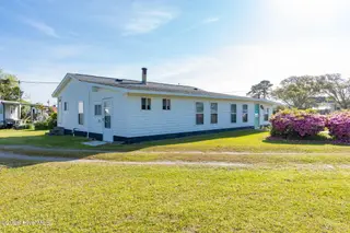 187 Mullens Drive, Harkers Island, NC 28531 – photo 5: 187 Mullens Dr