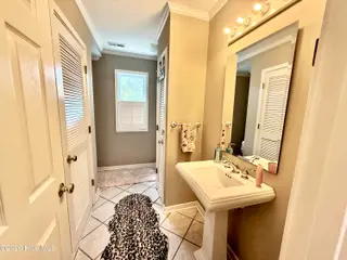 2807 Arendell Street, Morehead City, NC 28557 – photo 16: Bath