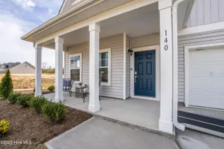 140 Enfield Drive, Carthage, NC 28327 – photo 2: 004_King_Front Porch