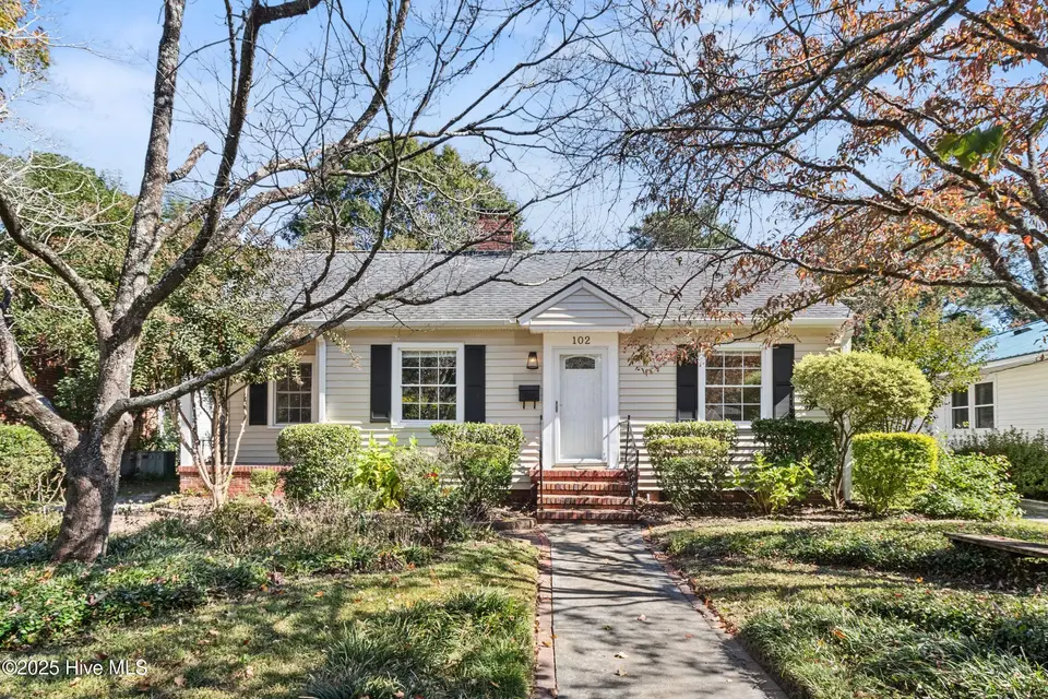 102 N 25th Street, Wilmington, NC 28405 — 2-bedroom home, Wilmington, NC, photo 1 of 35