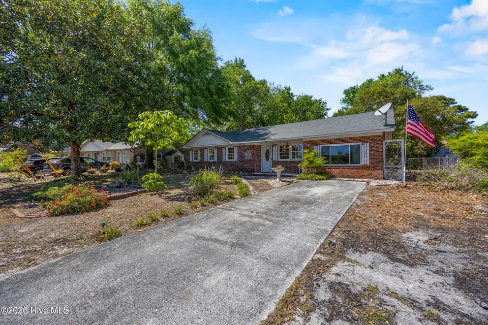 514 Cathay Road, Wilmington, NC 28412 – photo 1 of 42: 2_front exterior