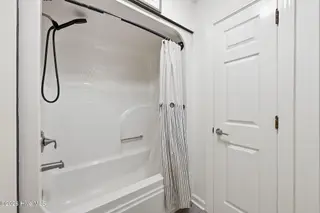 2513 Hickory Street, New Bern, NC 28562 – photo 24: 41-web-or-mls-DSC_9832
