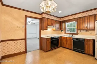 1120 Par Three Drive S, Wilson, NC 27893 – photo 11: Kitchen 2