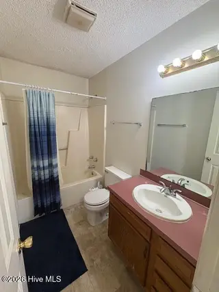 143 W Victoria Court, Greenville, NC 27834 – photo 10: IMG_4319