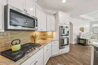 144 Holly Springs Court, Southern Pines, NC 28387 – photo 11: kitchen3