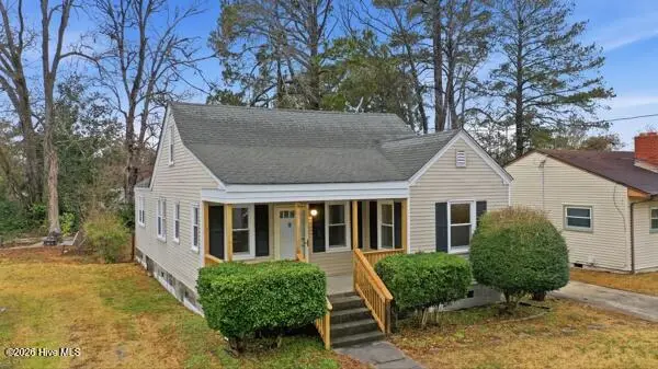 201 Harrell Street, Elizabeth City, NC 27909 – photo 1 of 34: Front of home